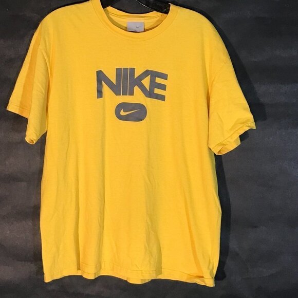 NIKE Yellow Activewear Athletic Sports Tee Short Sleeve T Shirt Large - Picture 1 of 6